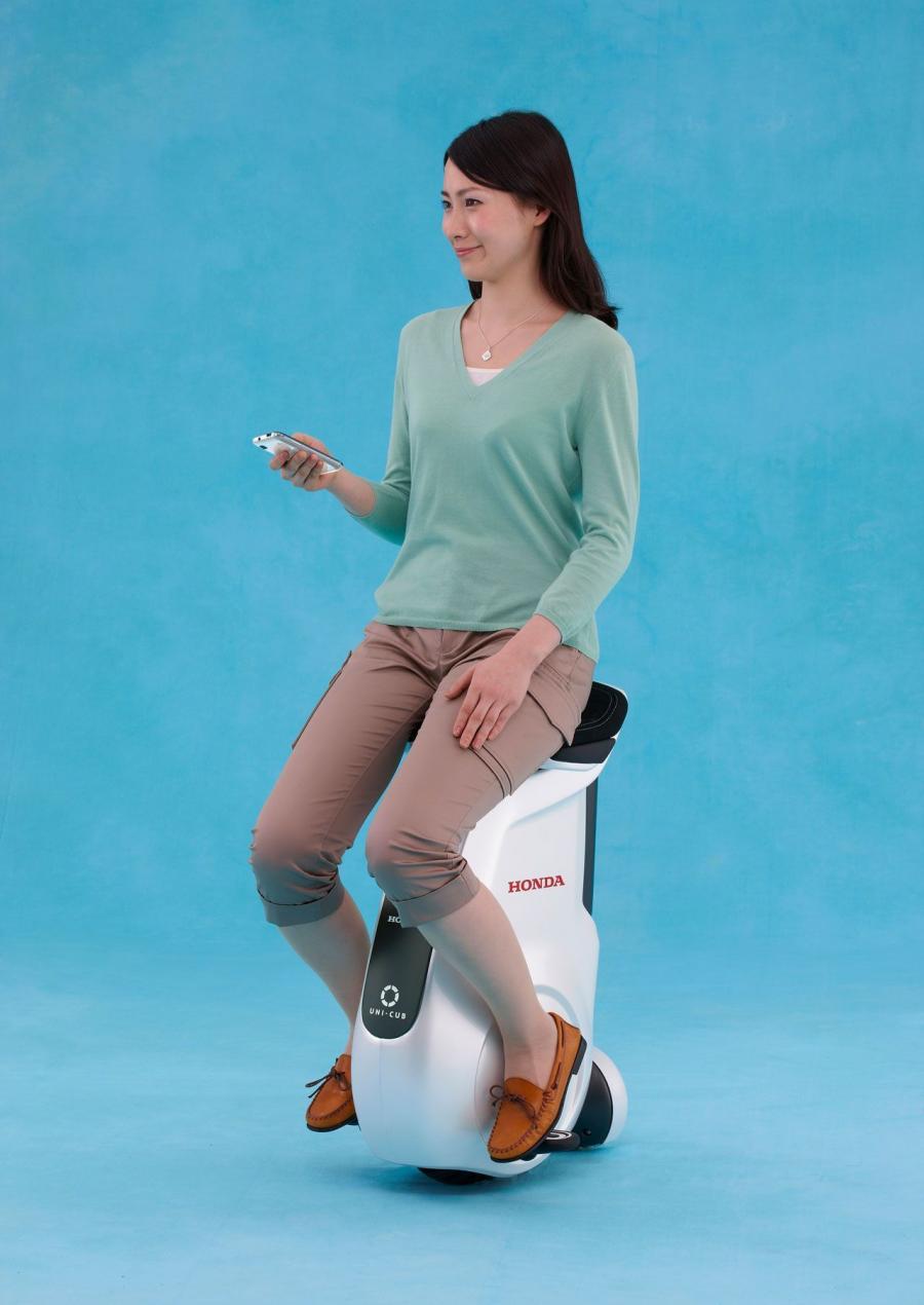  Honda Uni-Cub Personal Mobility Device 2012 года  (фото 26 из 30)